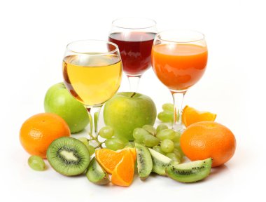 Olgun meyve ve doğal suyu