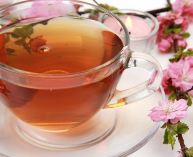 kiraz çiçeği ve çay