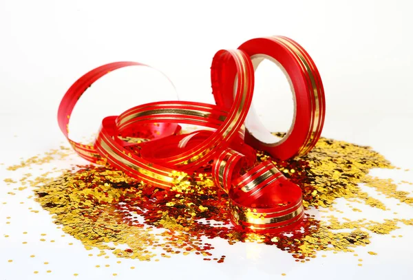 Cinta Serpentina Roja Confeti Dorado —  Fotos de Stock