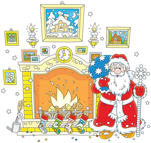 圣诞老人与他的礼品袋附近的壁炉与袜子圣诞礼物 — 图库矢量图片