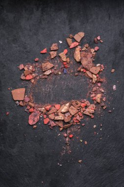 Ezilmiş rouge kadar yapmak