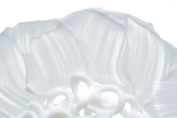 Biała Konsystencja Rozmaz Kremu Twarzy Lub Białej Farby Akrylowej Izolowane — Zdjęcie stockowe