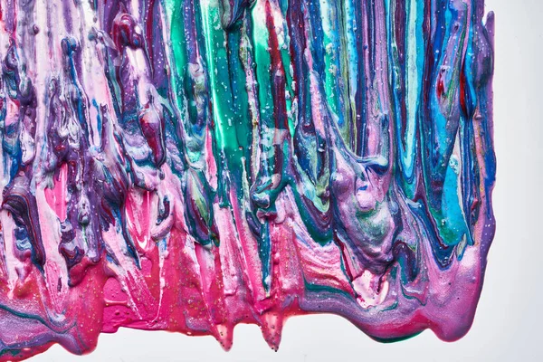 Textuur Strepen Van Meerkleurige Acrylverf Met Glitters Een Witte Achtergrond — Stockfoto