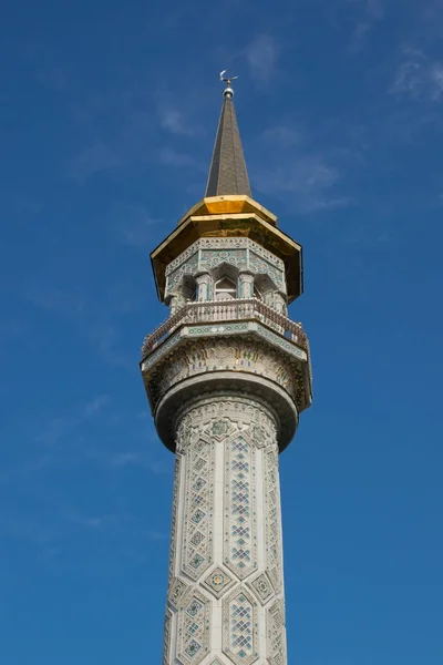 Detail of muslim mosque in Surgut, Russia. — Stock Photo, Image