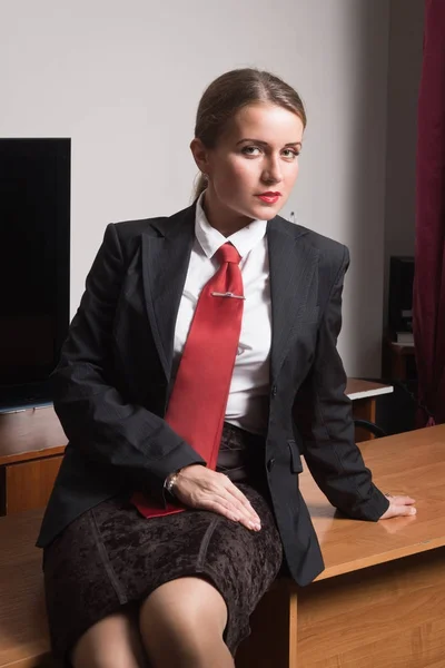 Aantrekkelijke zakenvrouw — Stockfoto
