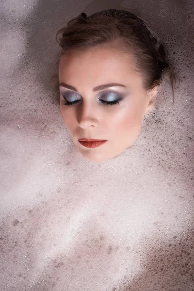 Beautiful sexy woman in a  bathroom — Stock Photo, Image