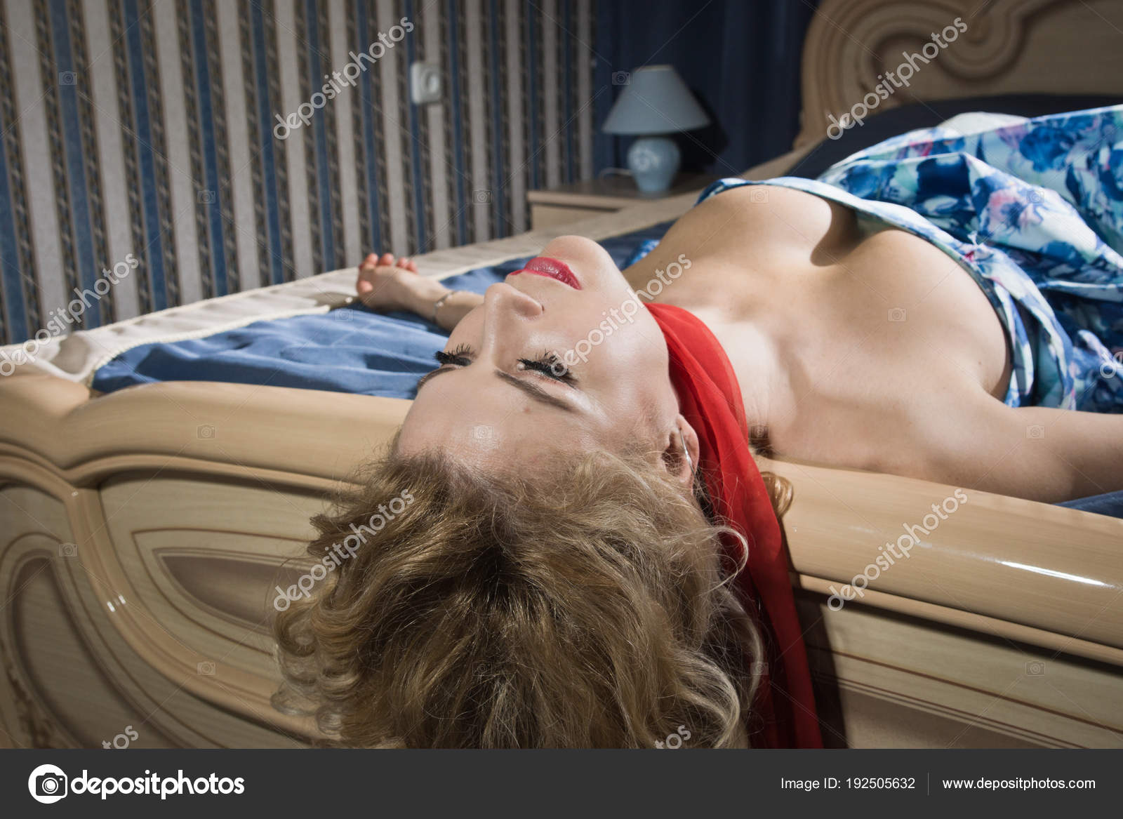 During girl sex strangled Free Strangle