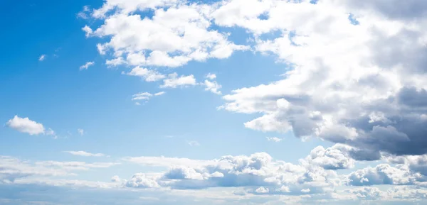 Clear sky és clouds — Stock Fotó