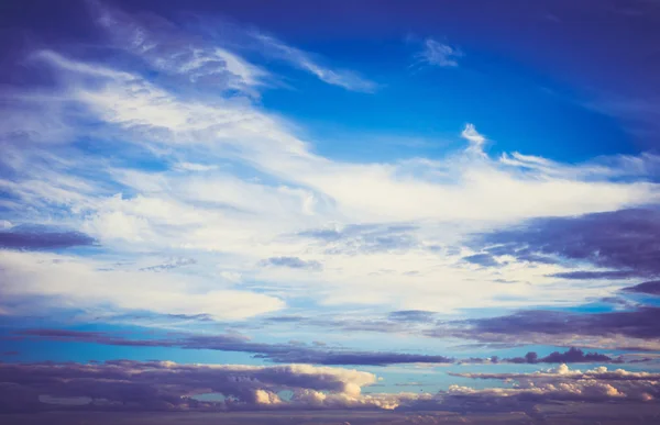 Cielo nuvoloso panorama sfondo — Foto Stock