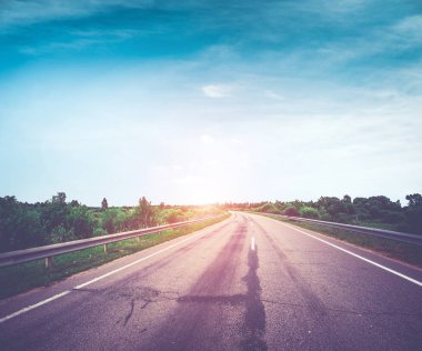 Yol yol ileri yönde