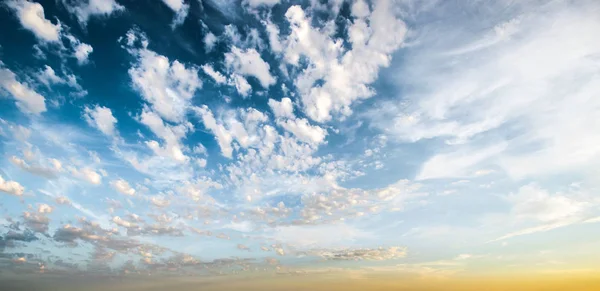 Ciel et nuages jour été — Photo