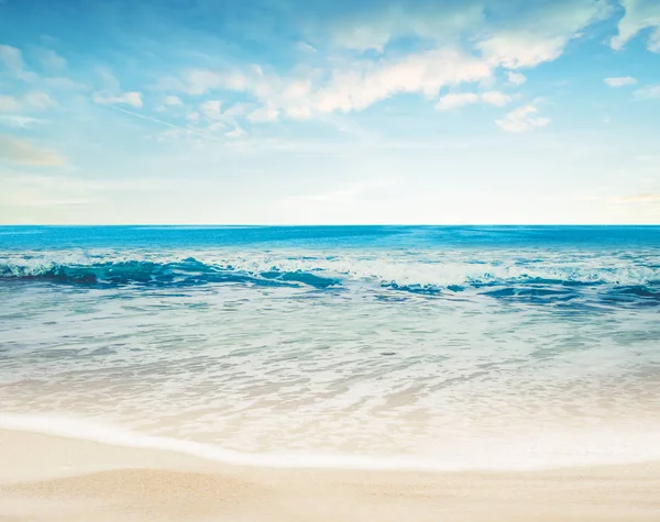 Praia do paraíso tropical — Fotografia de Stock