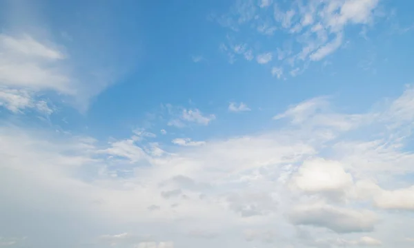 Cielo y nubes panorama tropical —  Fotos de Stock