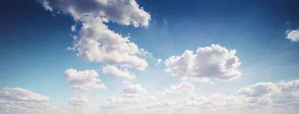 Nyári ég felhők — Stock Fotó