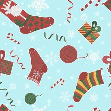 Noel desenli hediyeler, örgü çoraplar ve kar taneleri.