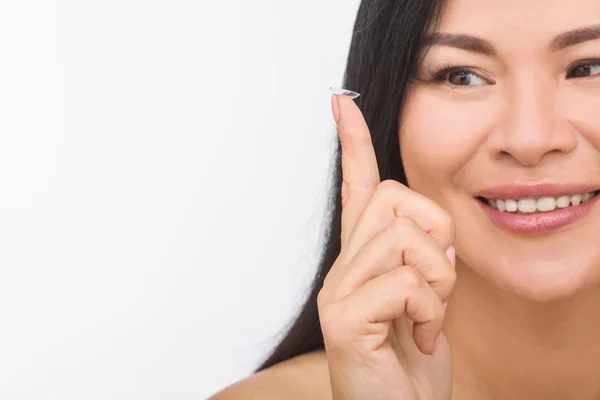 Mujer con lentes de contacto — Foto de Stock