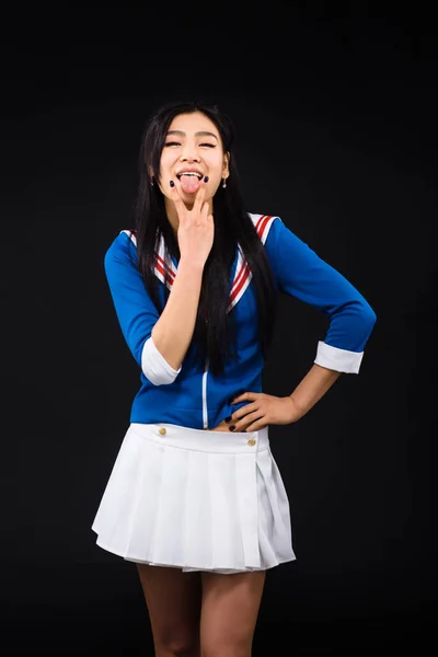 Asiatisk kvinna att uttrycka känslor i studio — Stockfoto