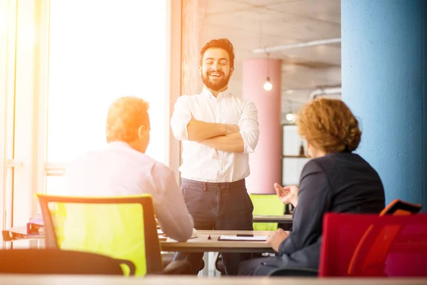 Anställningsintervju i office — Stockfoto