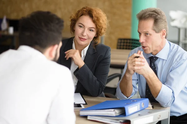 Sollicitatiegesprek in kantoor — Stockfoto