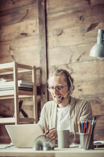 Freelancer ter negociação online
. Imagem De Stock