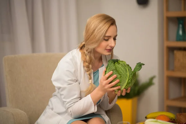 Nutricionista trabajo duro con el paciente — Foto de Stock