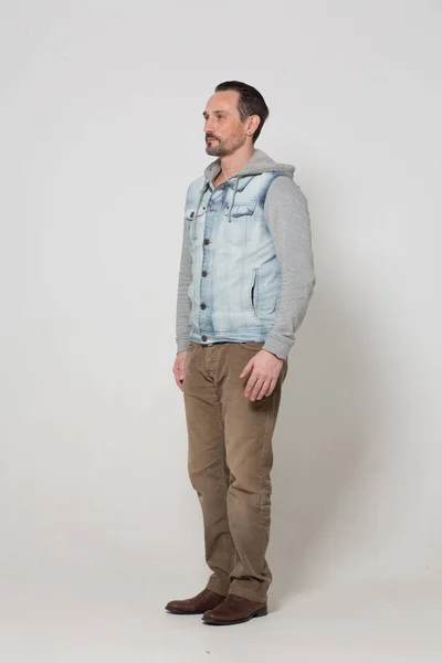 Portrait of fashion dressed man — Stock Photo, Image