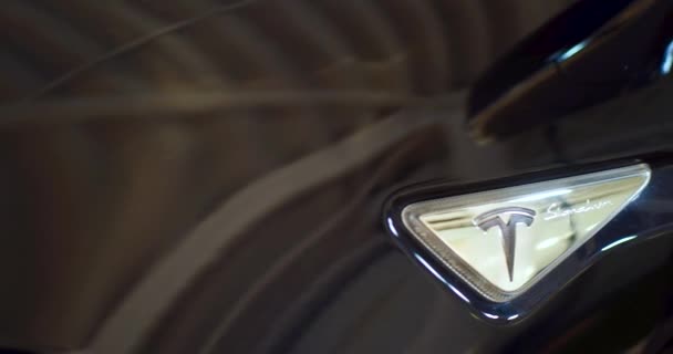 Technologie de pointe Tesla modèle de voiture X — Video