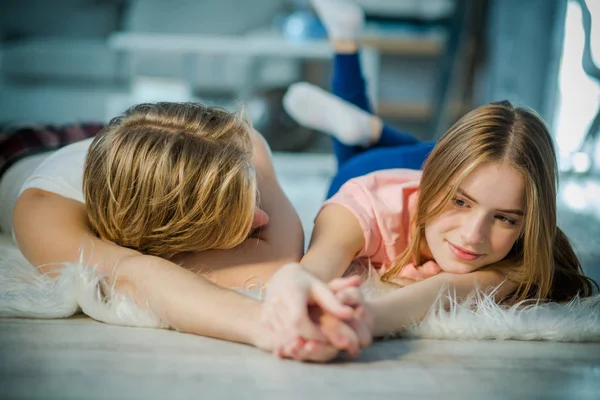 Relaxing days together — Stock Photo, Image