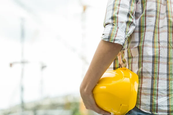 Foto do construtor com capacete — Fotografia de Stock