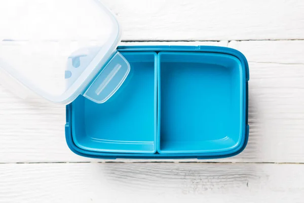 Bild av blå lunchbox med lock — Stockfoto