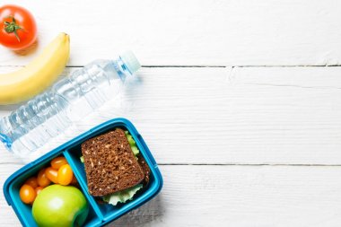Spor yararlı aperatif kapsayıcısında görüntüsünü