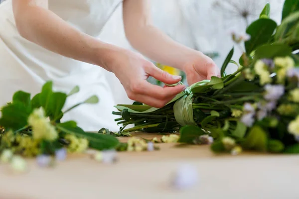 Close up photo of florist — Stock Photo, Image