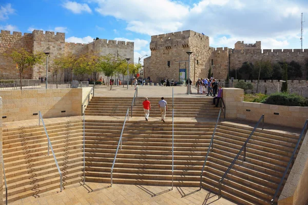 Escalones de piedra que conducen a la Puerta de Jaffa —  Fotos de Stock