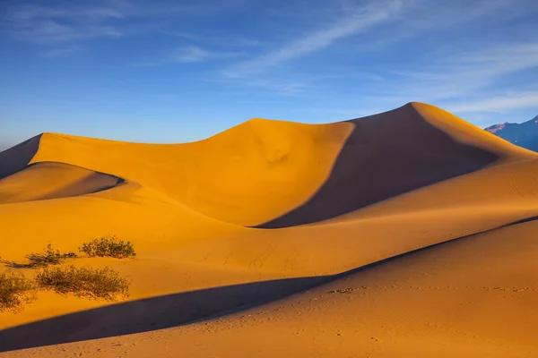 Twists of orange sand dunes — Stock Photo, Image