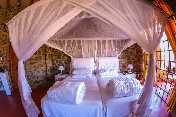 호텔 침실의 환상적인 인테리어 디자인 — 스톡 사진