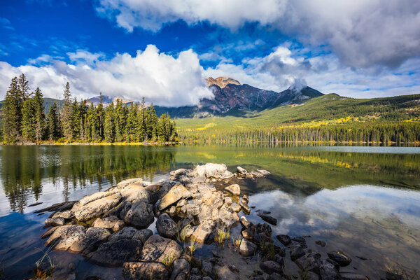 Charming little island in Pyramid Lake
