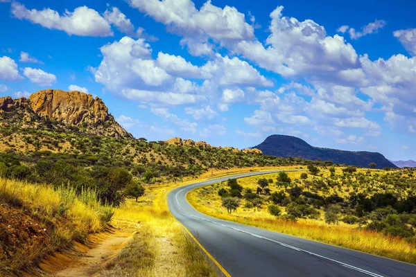 Asphalt road in Namibia — Stock Photo, Image