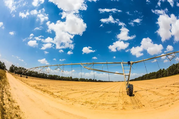 Campi di irrigazione automatici — Foto Stock