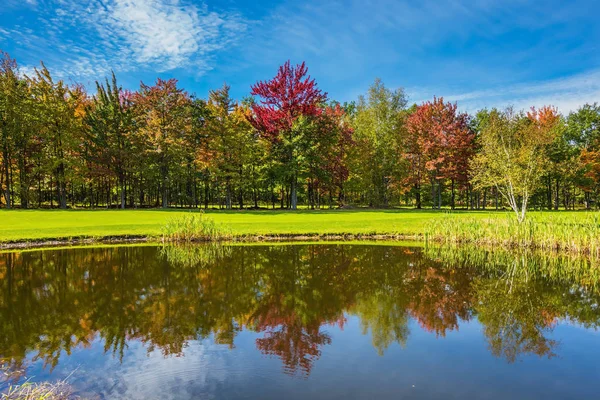 Golden autumn in French Canada — Stock Photo, Image