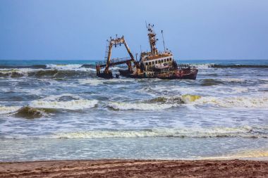Uzun yıllar önce karaya gemi