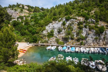 Zarif Yelkenli Yatlar