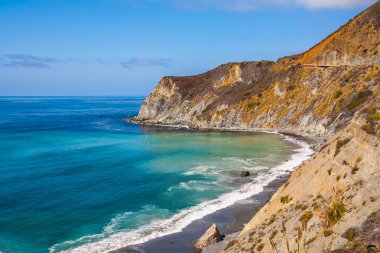 Okyanus Körfezi yol geçmektedir 