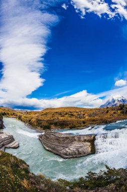 Şili'deki Paine Nehri