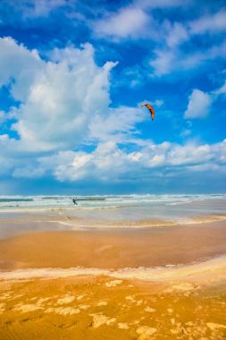 Tel Aviv Beach'te deniz