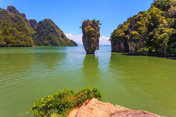 Bay i Andamansjön och Bond-ön — Stockfoto
