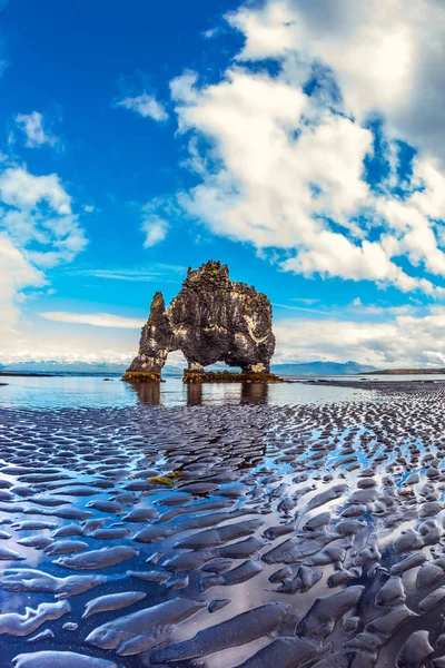 Basalt rock Hvitserkur i Island — Stockfoto