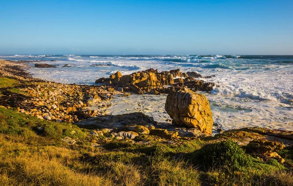 Oceano potente nel punto sud-ovest dell'Africa — Foto Stock