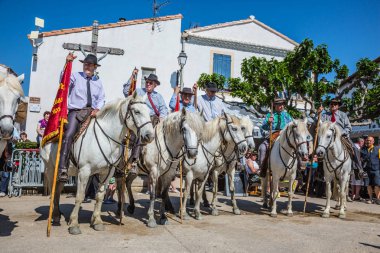Eskort - güvenlik görevlileri 