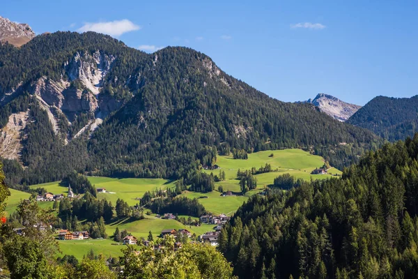 Dolomites, Val de Funes Vadisi.