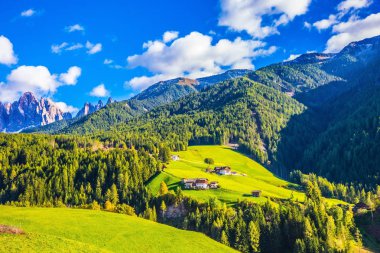 Dolomites'in sıcak sonbahar